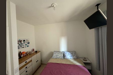Quarto de casa de condomínio para alugar com 2 quartos, 70m² em Santa Maria, Osasco