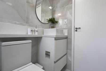 Apartamento à venda com 59m², 2 quartos e 1 vaga Apartamento à venda com 59m², 2 quartos e 1 vagaBanheiro