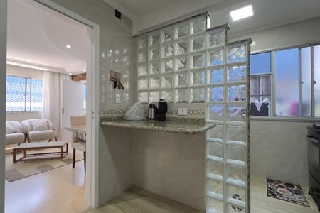 Apartamento à venda com 59m², 2 quartos e 1 vaga Apartamento à venda com 59m², 2 quartos e 1 vagaCozinha e Área de Serviço