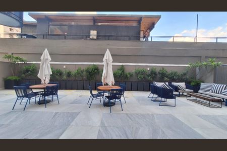 Apartamento à venda com 24m², 1 quarto e sem vaga Apartamento à venda com 24m², 1 quarto e sem vagaÁrea comum - Piscina