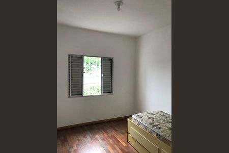 Quarto de casa para alugar com 4 quartos, 135m² em Jardim Vazani, São Paulo
