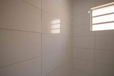 Banheiro de casa para alugar com 1 quarto, 90m² em Parque Vitoria, São Paulo