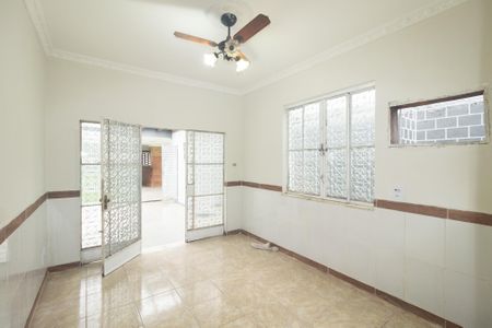 Sala 1 de casa para alugar com 4 quartos, 128m² em Campo Grande, Rio de Janeiro