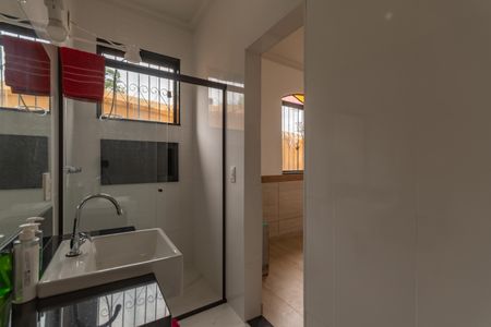Casa à venda com 200m², 5 quartos e 2 vagasBanheiro Suíte