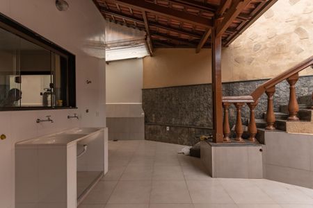 Casa à venda com 200m², 5 quartos e 2 vagasÁrea de Serviço