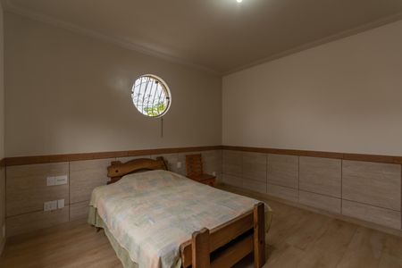 Casa à venda com 200m², 5 quartos e 2 vagasSuíte