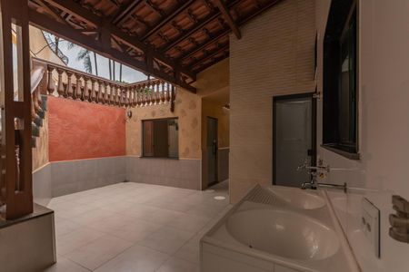 Casa à venda com 200m², 5 quartos e 2 vagasÁrea de Serviço