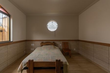 Casa à venda com 200m², 5 quartos e 2 vagasSuíte