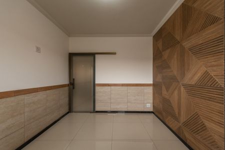 Sala de casa à venda com 5 quartos, 200m² em Itatiaia, Belo Horizonte