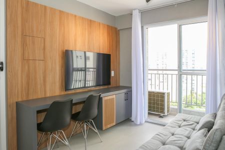 Sala e Cozinha de apartamento para alugar com 1 quarto, 29m² em Vila Romana, São Paulo