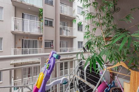 Apartamento para alugar com 42m², 2 quartos e 1 vaga Apartamento para alugar com 42m², 2 quartos e 1 vagaVaranda