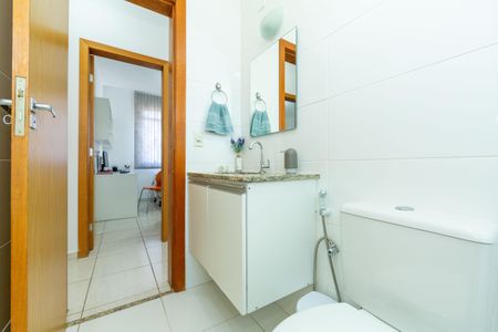 Apartamento à venda com 75m², 3 quartos e 2 vagas Apartamento à venda com 75m², 3 quartos e 2 vagasBANHEIRO1