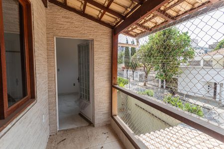 Varanda da Sala de casa para alugar com 2 quartos, 90m² em Santa Tereza, Belo Horizonte