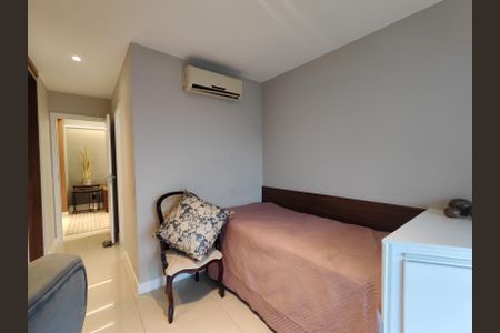 Apartamento para alugar com 206m², 4 quartos e 3 vagasSuíte 1