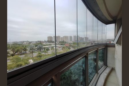 Apartamento para alugar com 206m², 4 quartos e 3 vagasSuíte 4 varanda