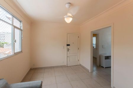 Sala de apartamento para alugar com 2 quartos, 50m² em Tijuca, Rio de Janeiro
