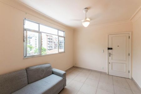 Sala de apartamento para alugar com 2 quartos, 50m² em Tijuca, Rio de Janeiro