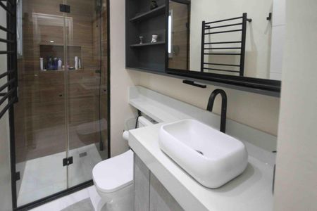 Apartamento à venda com 66m², 3 quartos e 1 vaga Apartamento à venda com 66m², 3 quartos e 1 vagaBanheiro