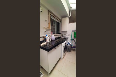 Casa de condomínio à venda com 80m², 2 quartos e 2 vagasÁrea de Serviço