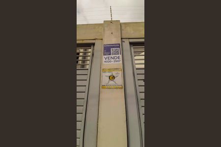 Casa de condomínio à venda com 80m², 2 quartos e 2 vagasPlaca QA Instalada