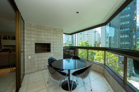 VARANDA GOURMET de apartamento à venda com 4 quartos, 158m² em Belvedere, Belo Horizonte