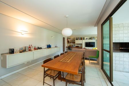 SALA de apartamento à venda com 4 quartos, 158m² em Belvedere, Belo Horizonte
