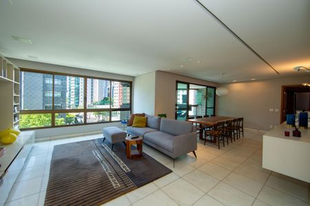 SALA de apartamento à venda com 4 quartos, 158m² em Belvedere, Belo Horizonte