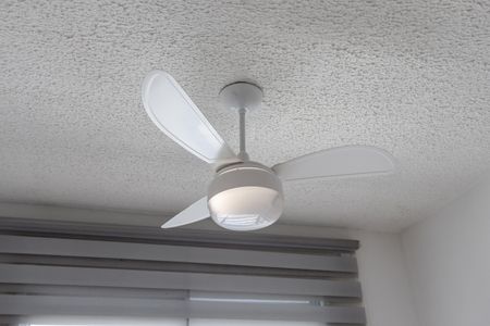 Sala de apartamento para alugar com 1 quarto, 26m² em Parque Industrial Tomas Edson, São Paulo