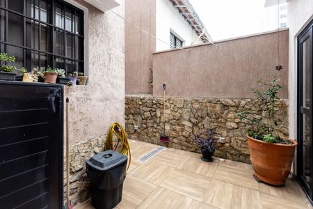 Casa à venda com 119m², 2 quartos e 2 vagas