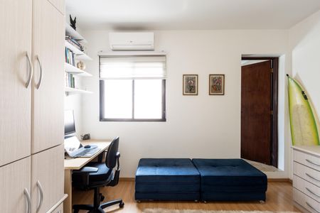 Casa à venda com 119m², 2 quartos e 2 vagas