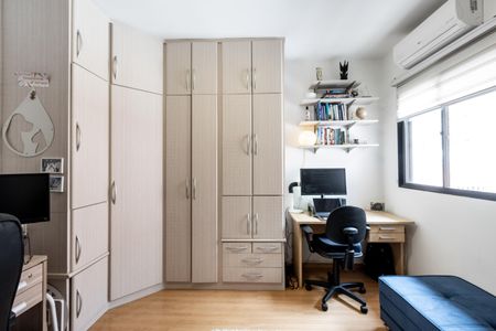 Casa à venda com 119m², 2 quartos e 2 vagas