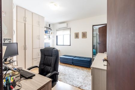 Casa à venda com 119m², 2 quartos e 2 vagas