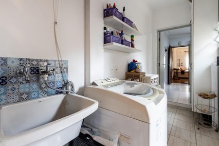 Casa à venda com 119m², 2 quartos e 2 vagas