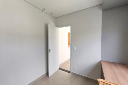 Apartamento à venda com 184m², 3 quartos e 2 vagas Apartamento à venda com 184m², 3 quartos e 2 vagasEscritório