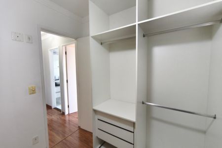 Apartamento à venda com 184m², 3 quartos e 2 vagas Apartamento à venda com 184m², 3 quartos e 2 vagasQuarto 3