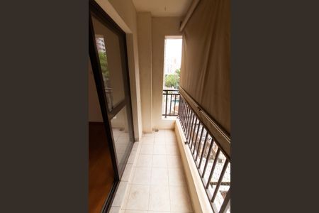 Sacada da Sala de apartamento para alugar com 3 quartos, 117m² em Centro, Campinas