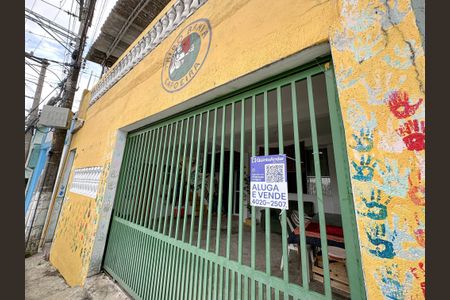 Casa à venda com 263m², 2 quartos e 8 vagasFachada