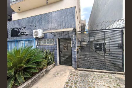 Apartamento para alugar com 125m², 2 quartos e 2 vagasFachada