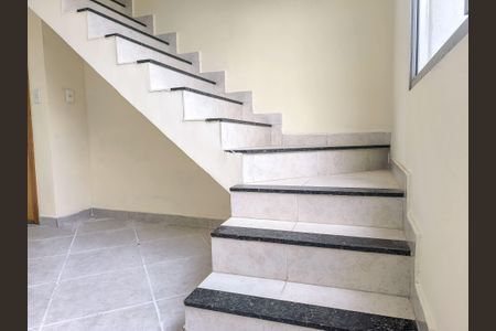 Apartamento para alugar com 125m², 2 quartos e 2 vagasEscada