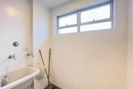 Apartamento à venda com 57m², 1 quarto e 1 vaga Apartamento à venda com 57m², 1 quarto e 1 vagaCozinha e área de serviço