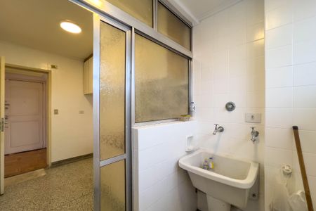 Apartamento à venda com 57m², 1 quarto e 1 vaga Apartamento à venda com 57m², 1 quarto e 1 vagaCozinha e área de serviço