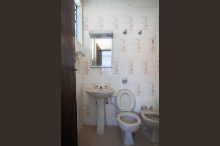 Casa para alugar com 432m², 3 quartos e 5 vagas Casa para alugar com 432m², 3 quartos e 5 vagasBanheiro da Suíte