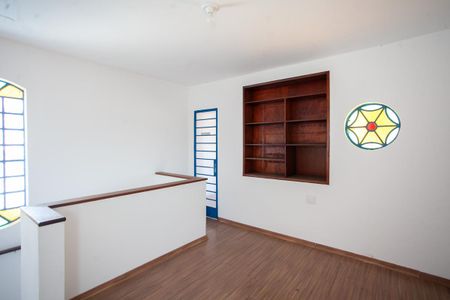 Sala 2 de casa para alugar com 3 quartos, 432m² em Itapoã, Belo Horizonte