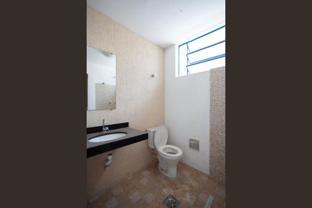 Casa para alugar com 432m², 3 quartos e 5 vagas Casa para alugar com 432m², 3 quartos e 5 vagasBanheiro Social