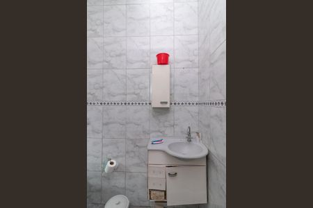 Casa à venda com 100m², 3 quartos e 1 vagaBanheiro 2