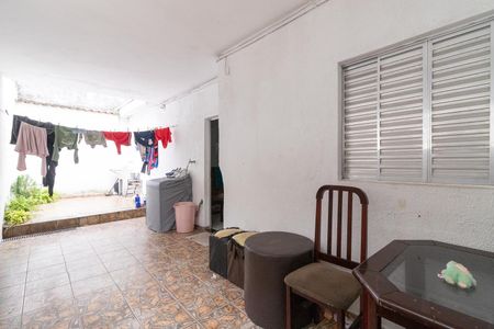 Casa à venda com 100m², 3 quartos e 1 vagaQuintal