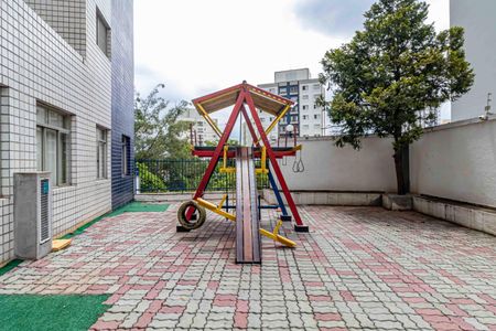 Apartamento à venda com 60m², 2 quartos e 1 vaga Apartamento à venda com 60m², 2 quartos e 1 vagaÁrea comum - Playground