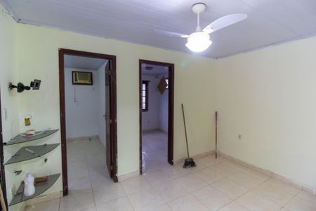 Sala de casa para alugar com 2 quartos, 60m² em Maria Paula, Niterói