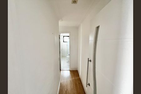 Apartamento à venda com 62m², 2 quartos e 2 vagasCorredor