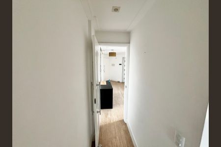 Apartamento à venda com 62m², 2 quartos e 2 vagasCorredor